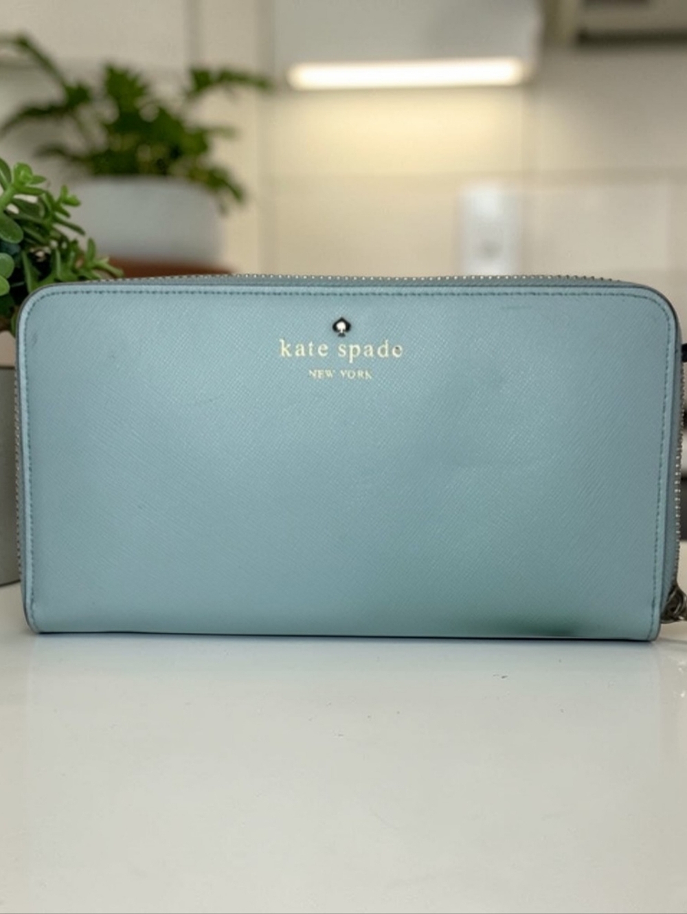 kate spade New York Light Blue Zip Wallet (NWT, Giftable For Graduation!)